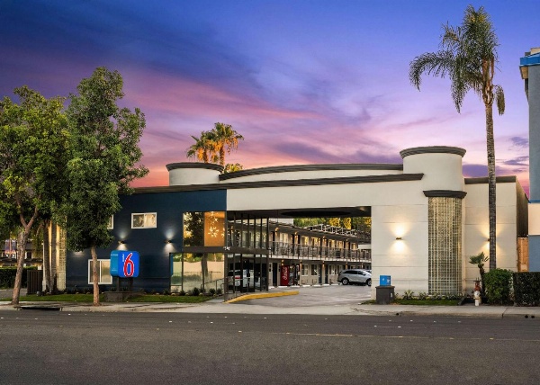 Motel 6 Anaheim - Convention Center image 6